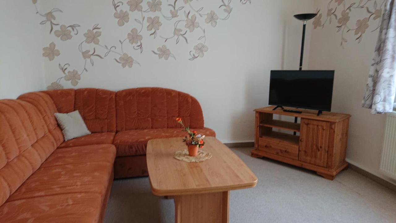 Haus Hasenmueller Apartment Шмидефелд ам Ренщайг Екстериор снимка